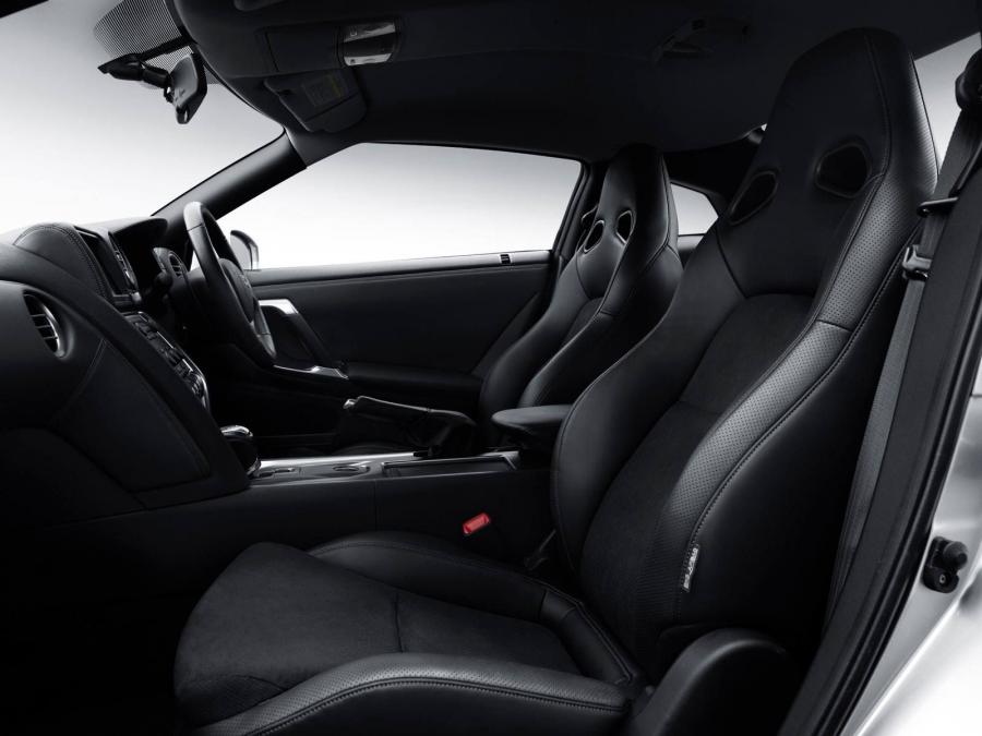  Nissan GT-R 2007 года  (фото 170 из 480)